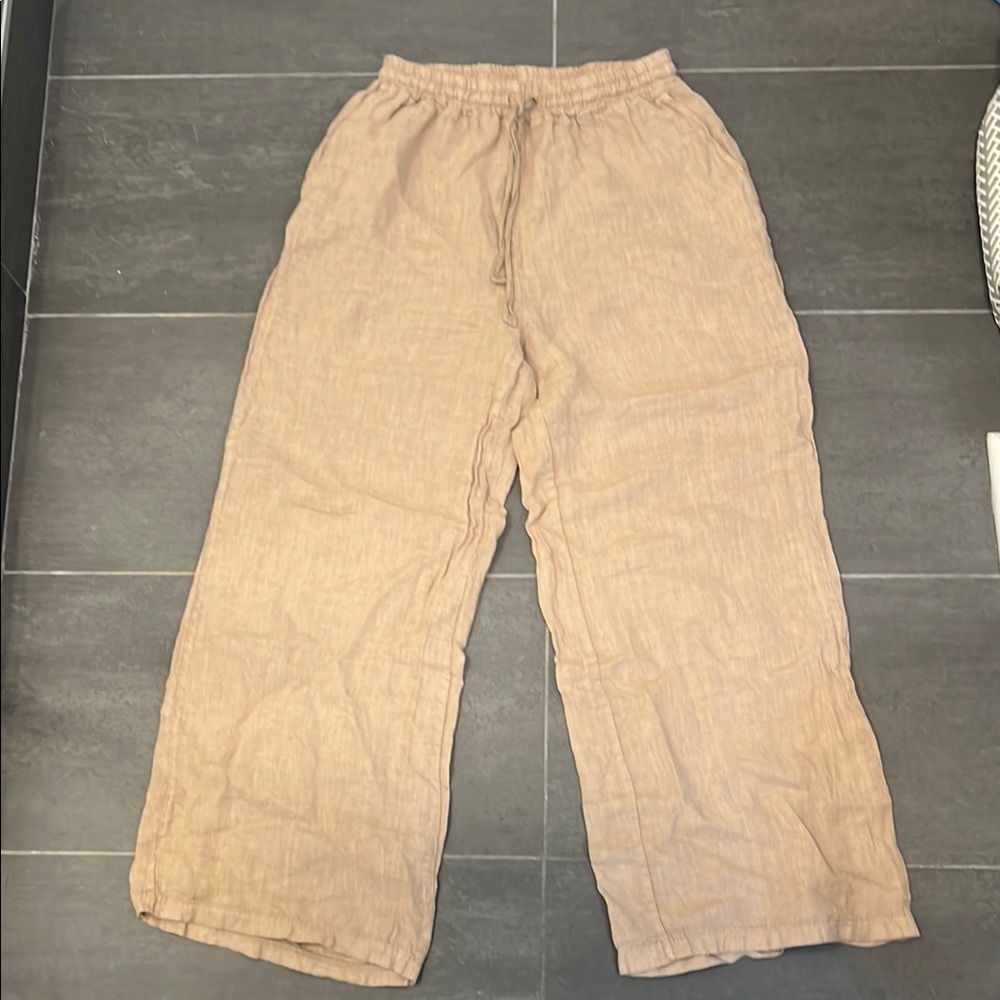 Oversized Women's Tan Wide-Leg Linen Pants